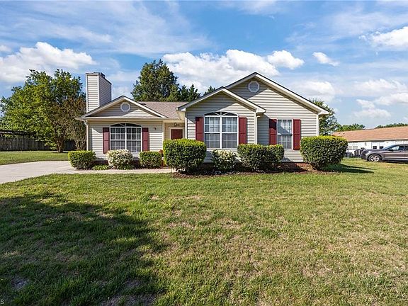 5th image of 3922 Landover Dr