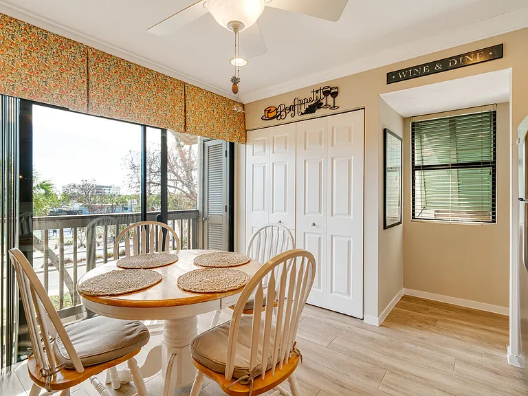 1181 Lake House Cir — Photo 18