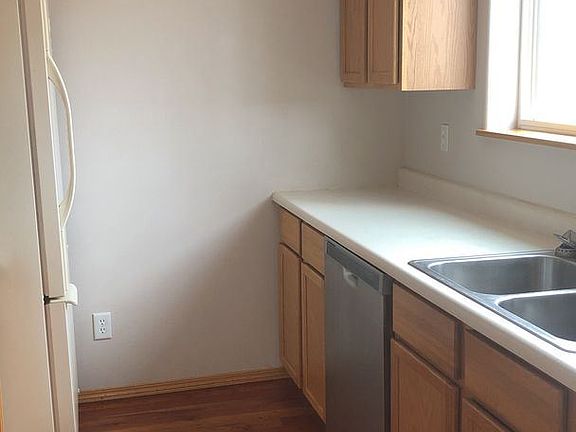 3rd image of 3506 Laredo Dr