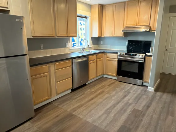 598 SE Hale Dr, Gresham, OR 97080