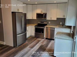 2913 Wythe Ct, Woodbridge, VA 22191