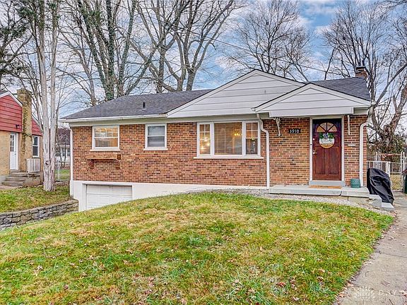 2nd image of 3910 N Fordham Pl