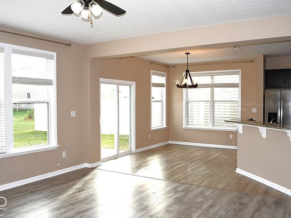 4th image of 1887 Lakecrest Dr