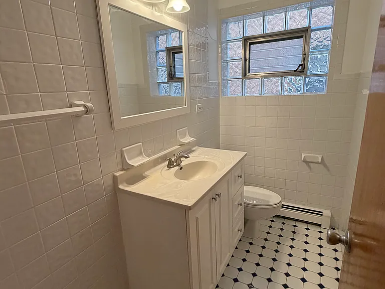 6432 W Gunnison St — Photo 8