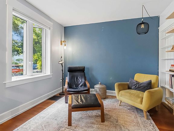 3rd image of 5518 Stanley Pl