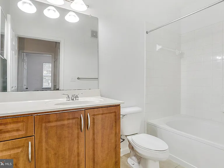 12929 Centre Park Cir #118 — Photo 14