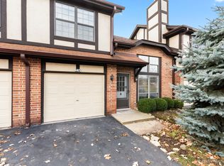 234 Oak Knoll Ln, Bloomingdale, IL