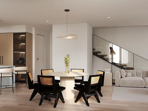 3rd image of 3584 East Blvd #3