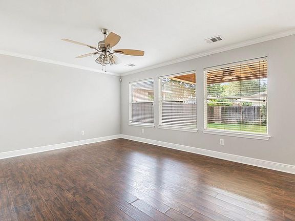 4th image of 2204 Mary Lou Retton Ln