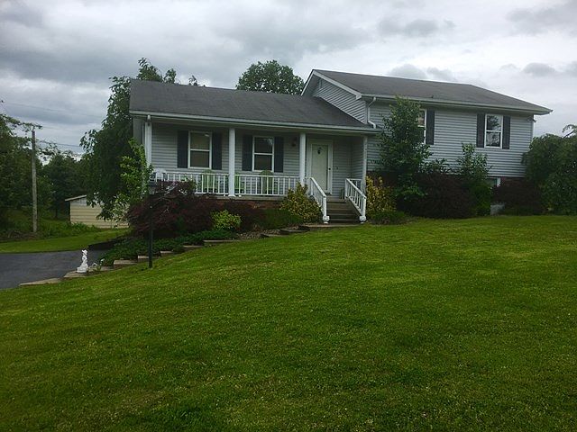 1st image of 214 Mac Beth Ln