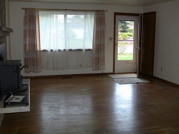 5th image of 10521 Earley Ave SW