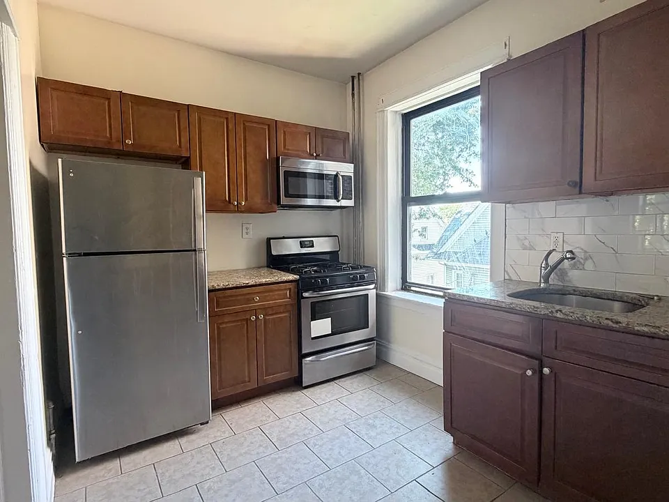 343 Fairmount Ave #35E