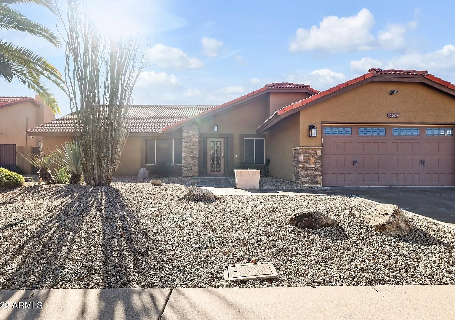4 bed, 2.0 bath, 2336 sqft, $5,000 — Photo 1