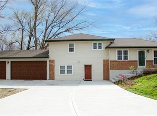 24315 W 83rd St, Lenexa, KS 66227