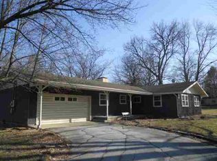 1210 S 8th St, Clinton, MO 64735