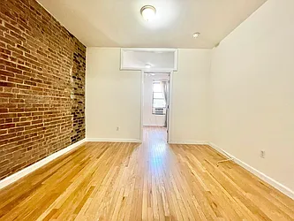 Rented by Century 21 Premier 