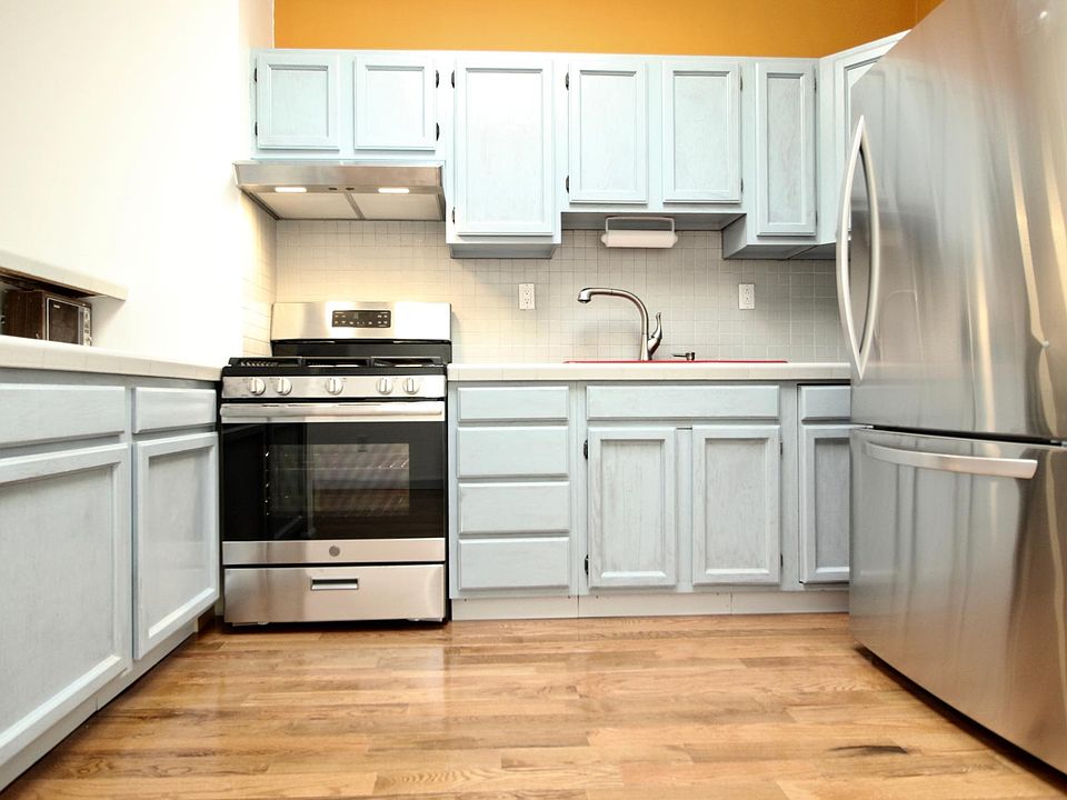1st image of 6674 70th St #2RIGHT