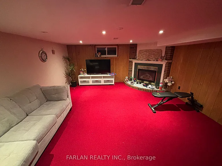 38 Lake Ave — Photo 16