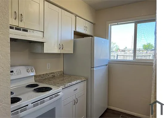 6302 S Owasso Pl — Photo 2