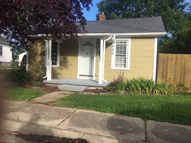 1st image of 980 S Monroe St