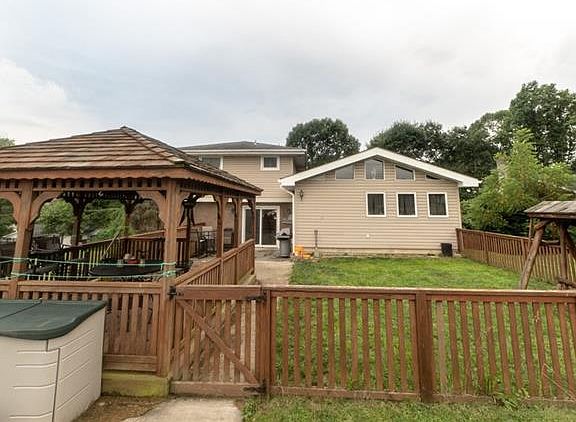 5th image of 720 Williams Ave