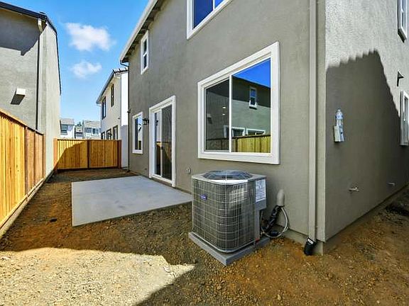 5th image of 5245 Senesta Cir