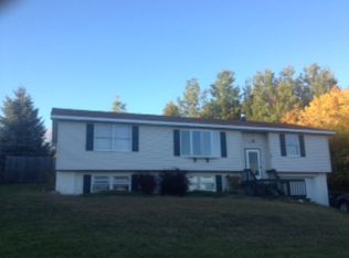 10 Meadow View Dr, Saranac, NY 12981
