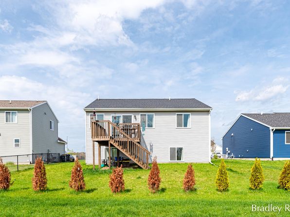 8161 W Sturtevant Ave, Richland, MI 49083
