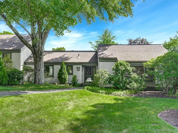 633 Heritage Village #B, Southbury, CT 06488