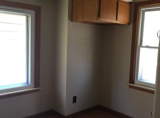1035 Mill St, Lincoln Park, MI 48146