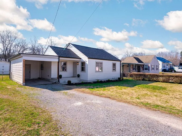 104 Ellis Dr — Photo 17