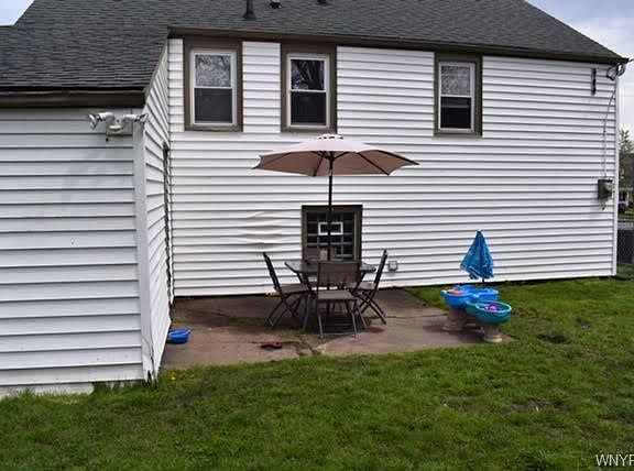 4th image of 230 Dalton Dr