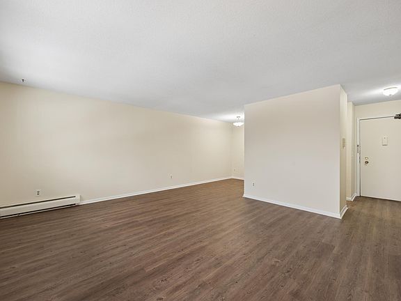 3rd image of 2630 Pleasant Ave APT 306