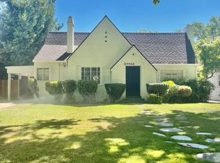 2773 Land Park Dr, Sacramento, CA
