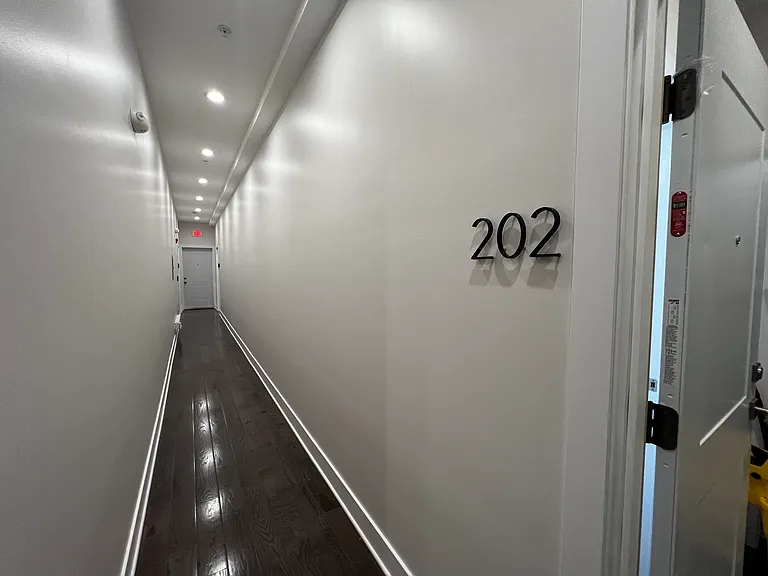 4819 Main St #202 — Photo 7
