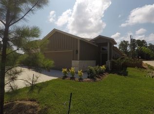 225 Oakcrest #B, Conroe, TX 77304