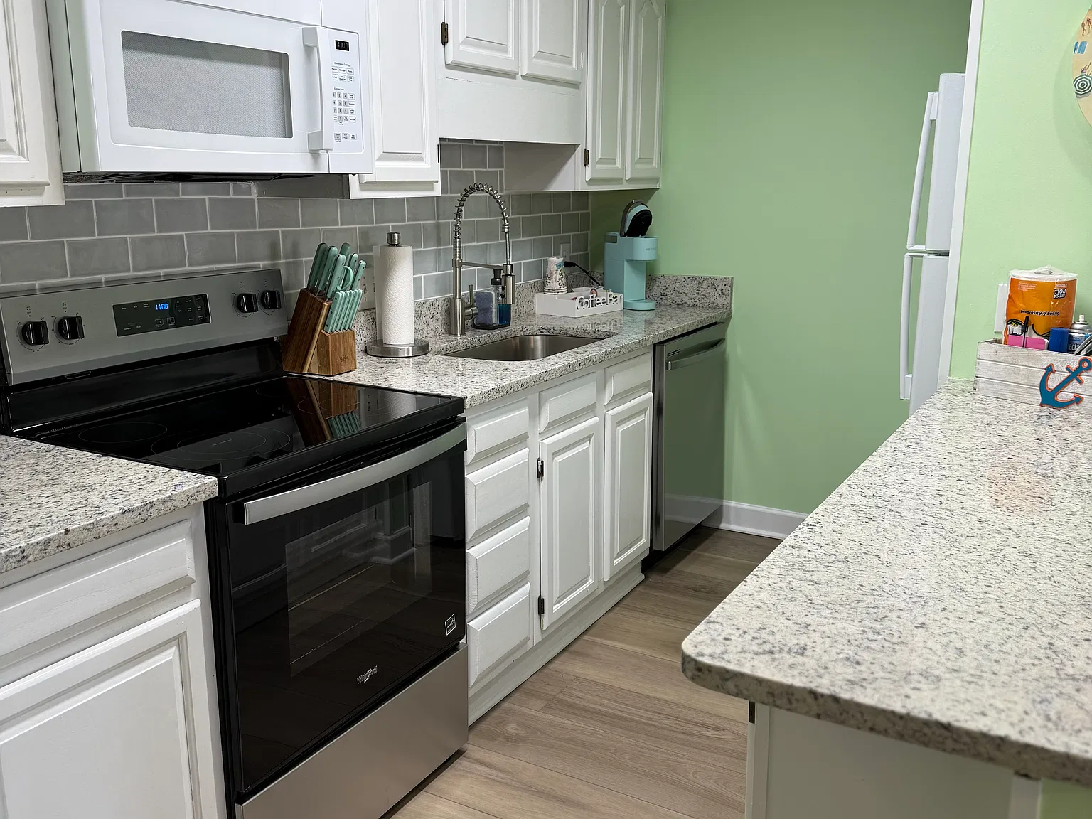 2 bed, 1204 sqft, $2,100 — Photo 4