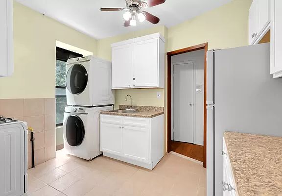 5th image of 187 W 80th St #5E