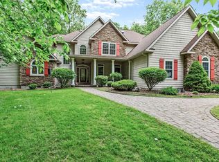 5049 Bear Rd, North Syracuse, NY 13212