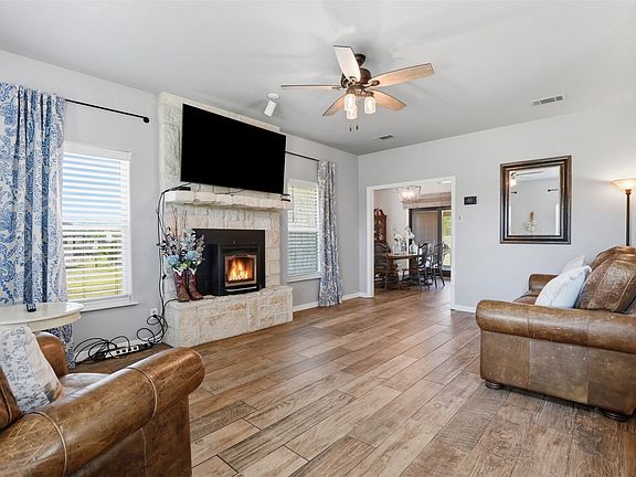 2nd image of 150 Summer Stone Ct