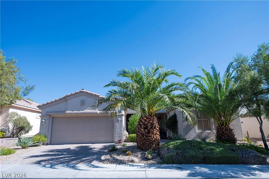 3 bed, 2.5 bath, 2198 sqft, $2,700 — Photo 1
