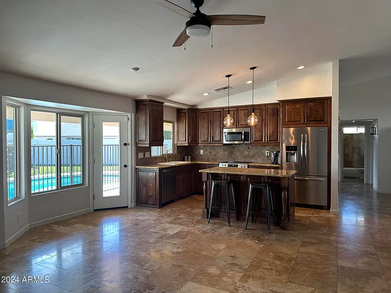 10645 E Mercer Ln — Photo 7