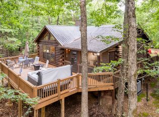 17 Loretta Dr, Blue Ridge, GA 30513