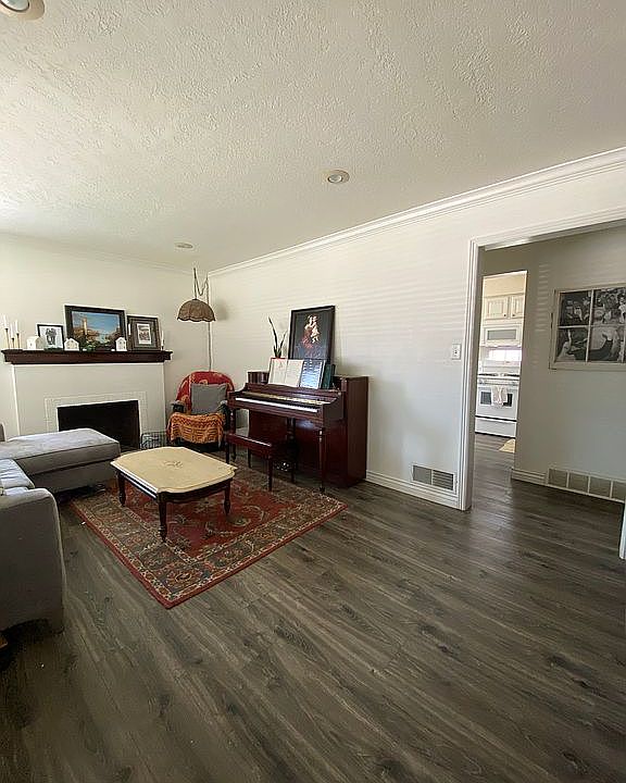 Upstairs living room