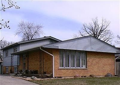1st image of 1630 W 54th Ave