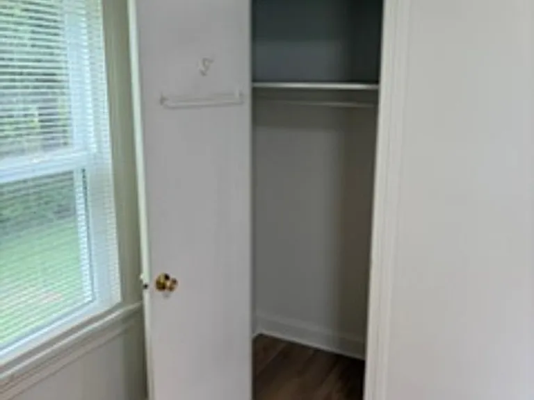 300 Northwestern Pkwy — Photo 15