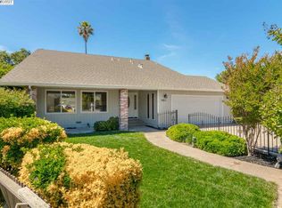 9851 Hickock Dr, Stockton, CA 95209