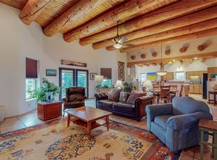 1331 Vista Morada, Santa Fe, NM 87506