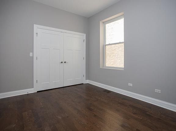 4th image of 6625 N Ashland Ave #1