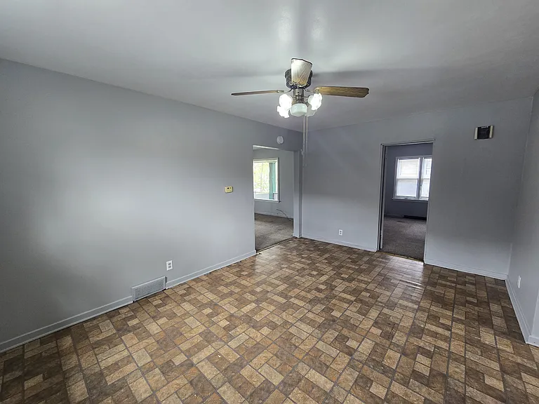 216 Courtland St #1 — Photo 6